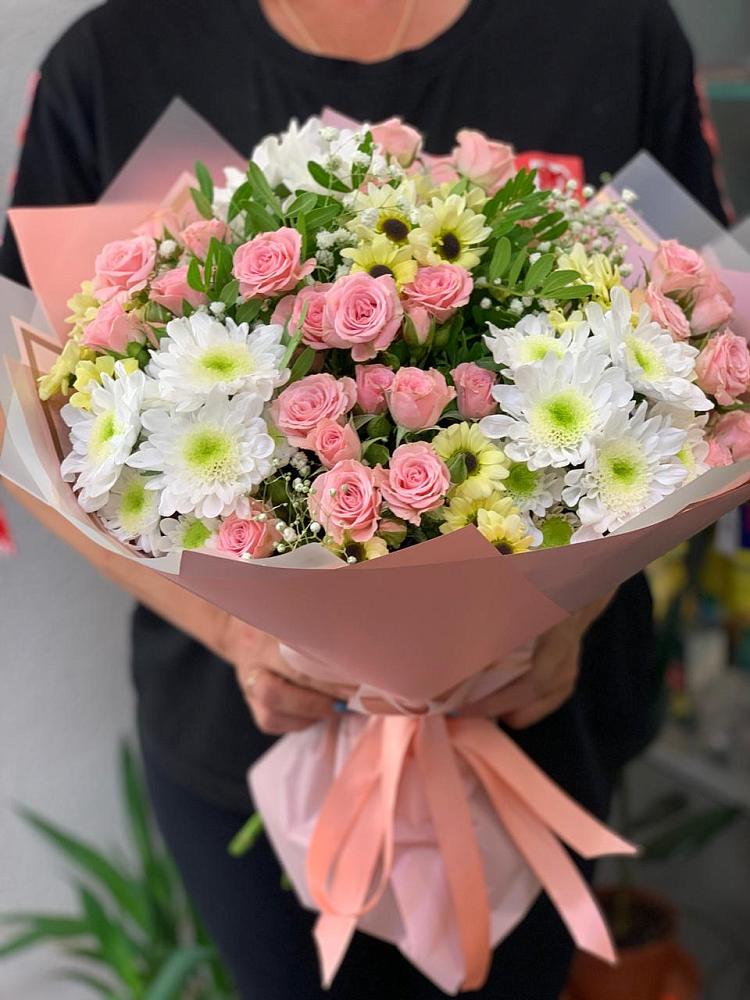 Букет цветов из: Розы и Хризантемы в Дорохово