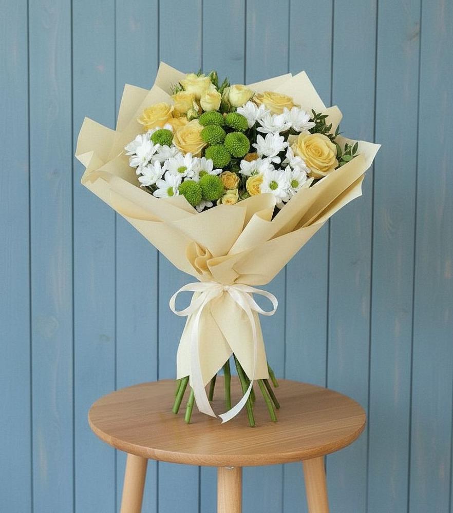 Букет цветов из: Хризантемы и Розы в Дорохово