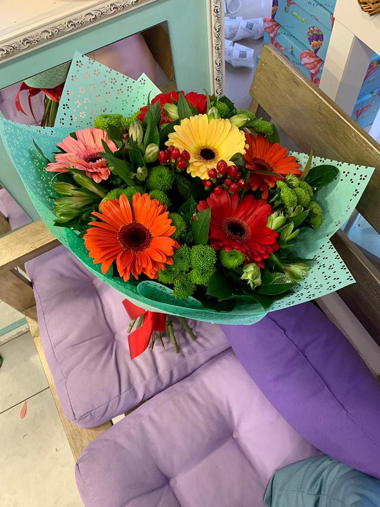 Букет цветов из: Герберы, Хризантемы и Альстромерии в Дорохово