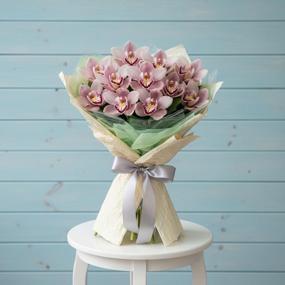 Букет цветов из: Орхидеи и Розы в Дорохово