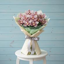 Букет цветов из:  Орхидеи и Розы в Дорохово