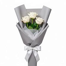 Букет 3 белые розы в Дорохово
