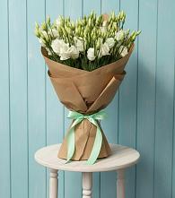 Букет цветов из:  Лизиантусы в Дорохово