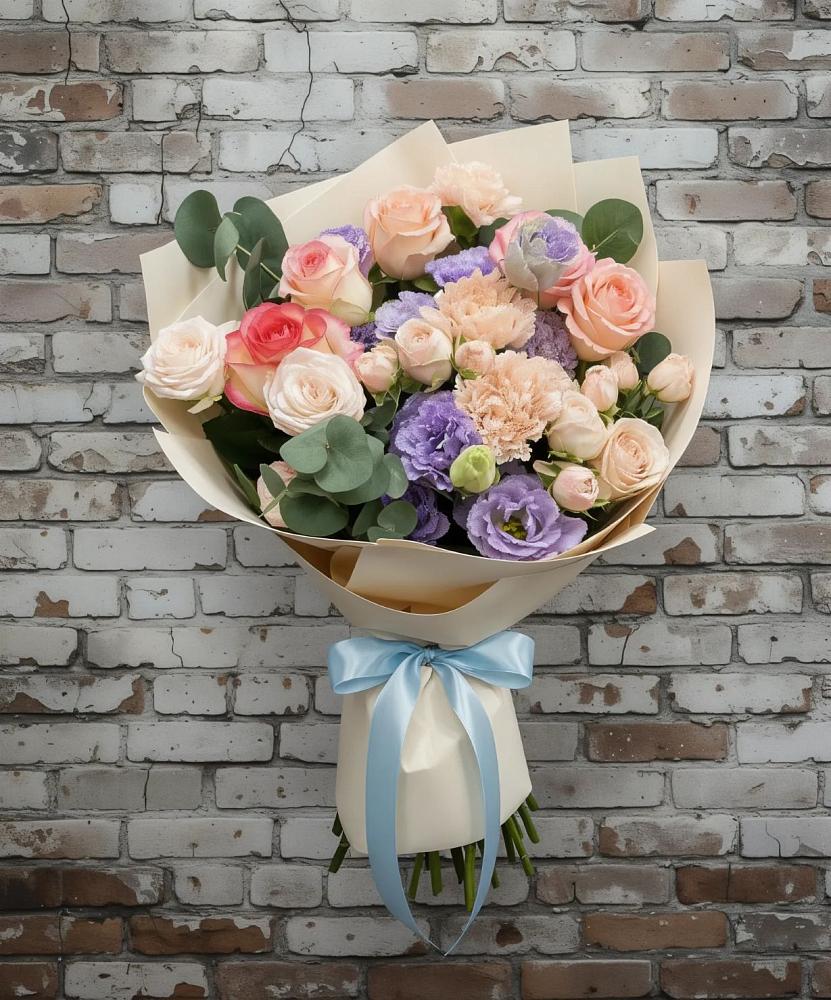 Букет цветов из: Розы, Лизиантусы и Гвоздики в Дорохово