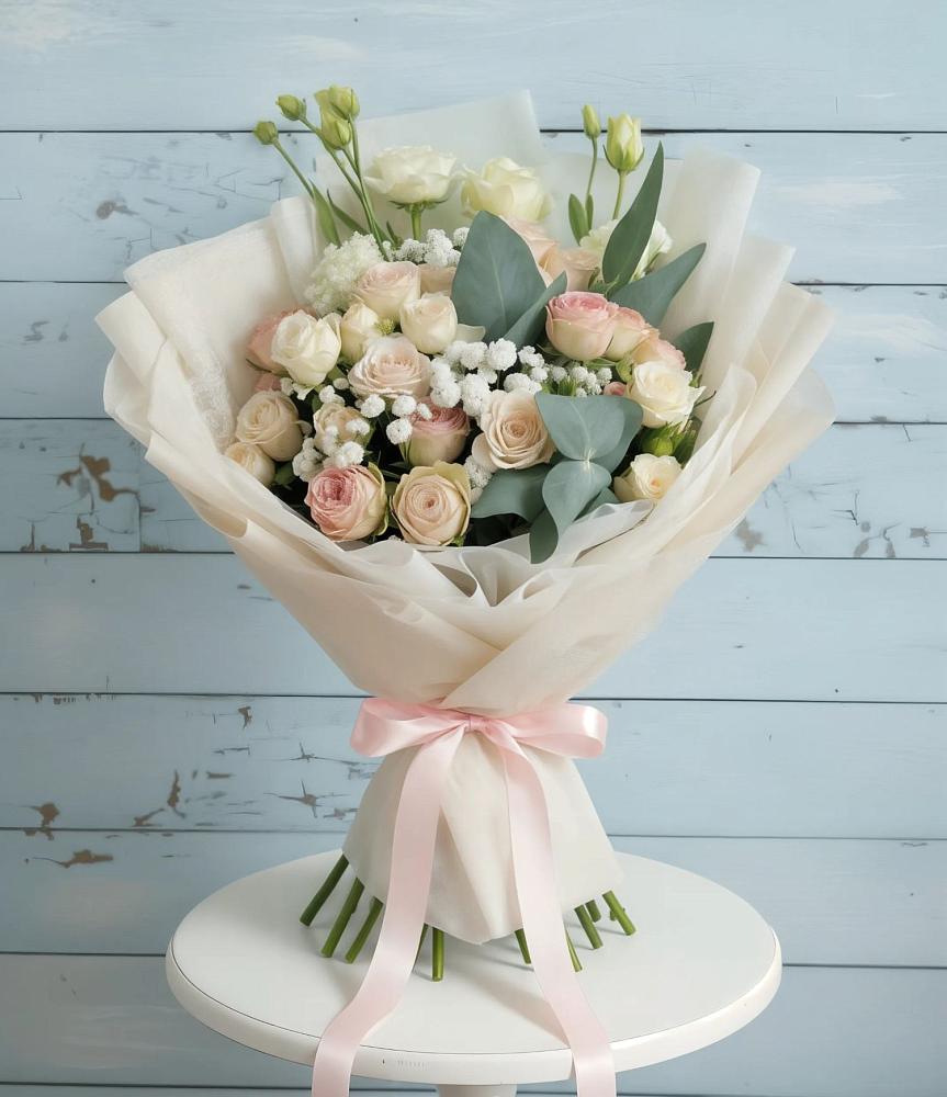 Букет цветов из: Розы и Лизиантусы в Дорохово