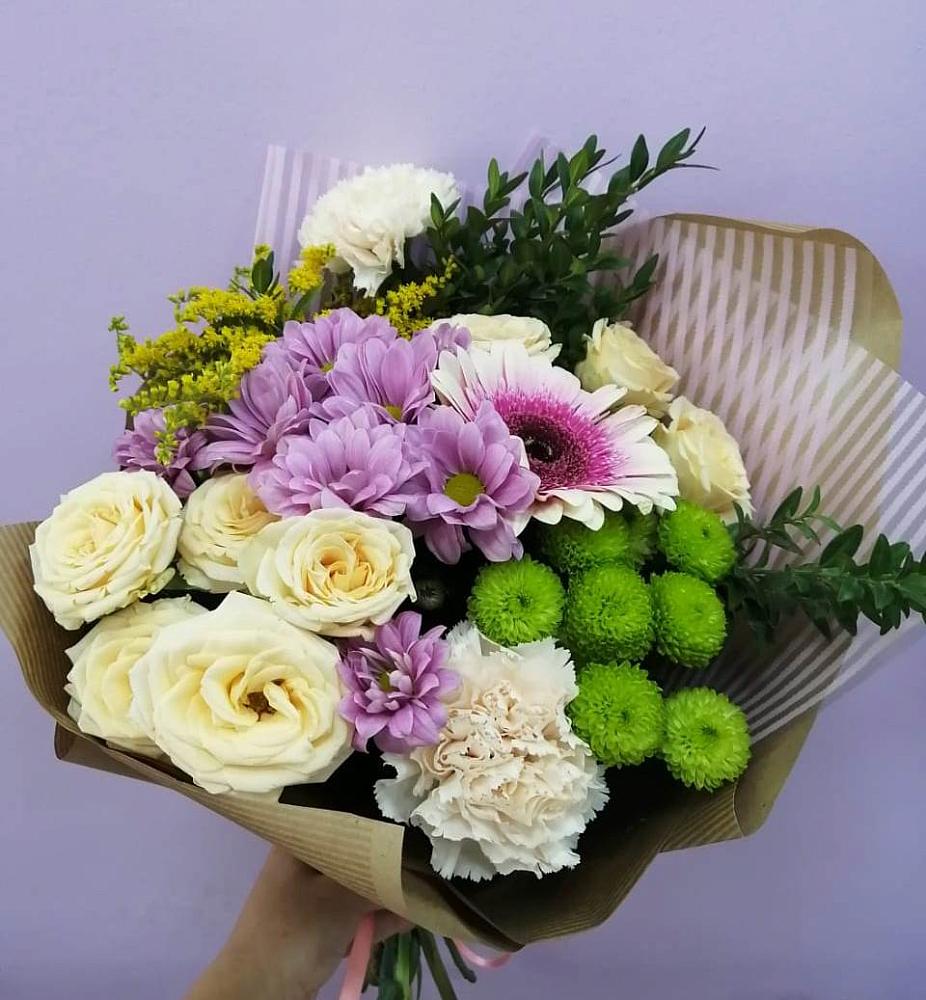 Букет цветов из: Хризантемы, Розы, Гвоздики и Герберы в Дорохово