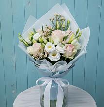 Букет цветов из:  Розы и Лизиантусы в Дорохово