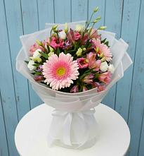 Букет цветов из:  Герберы, Альстромерии и Лизиантусы в Дорохово